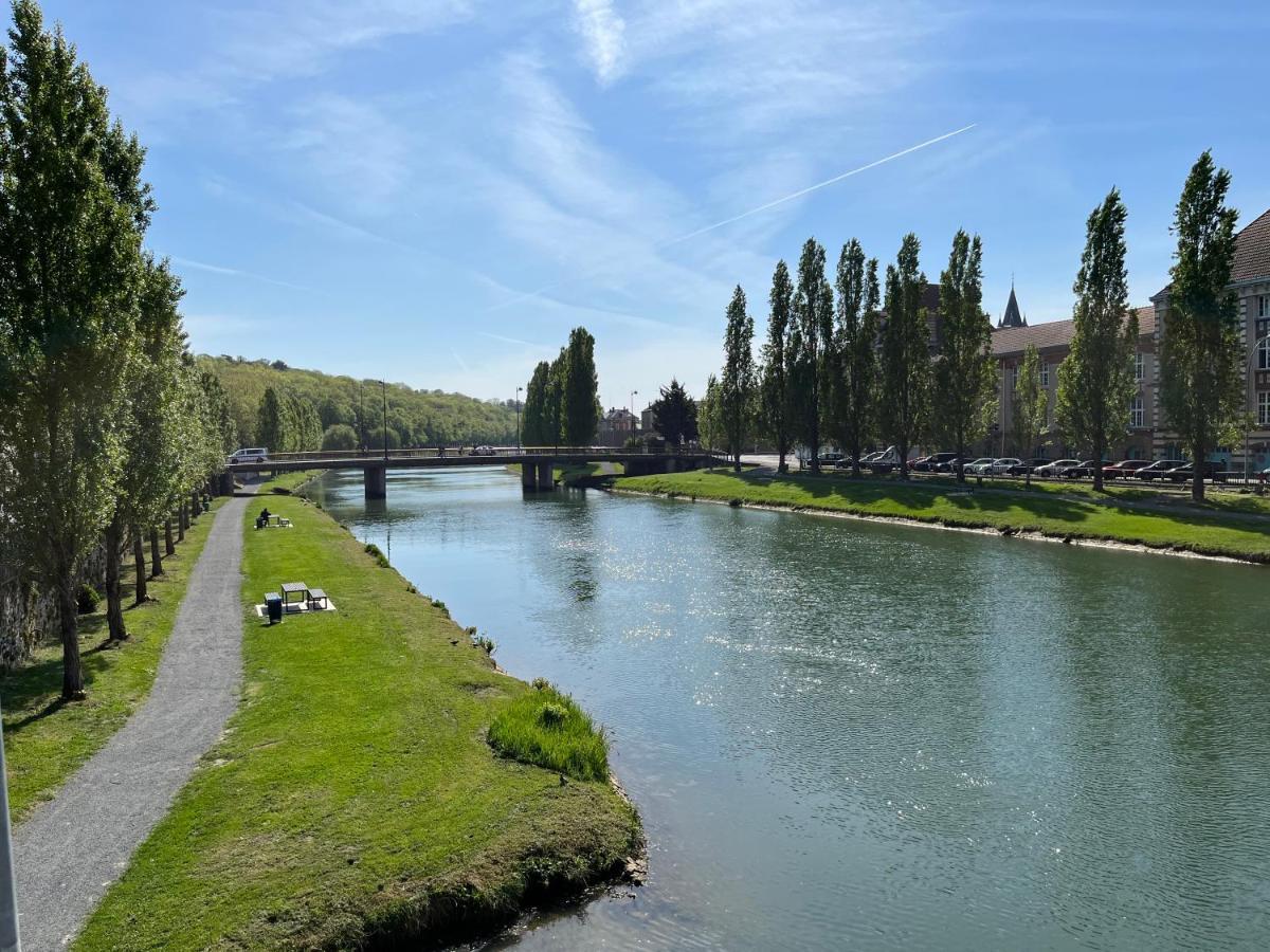 Le Melunais, Face A La Seine Εξωτερικό φωτογραφία